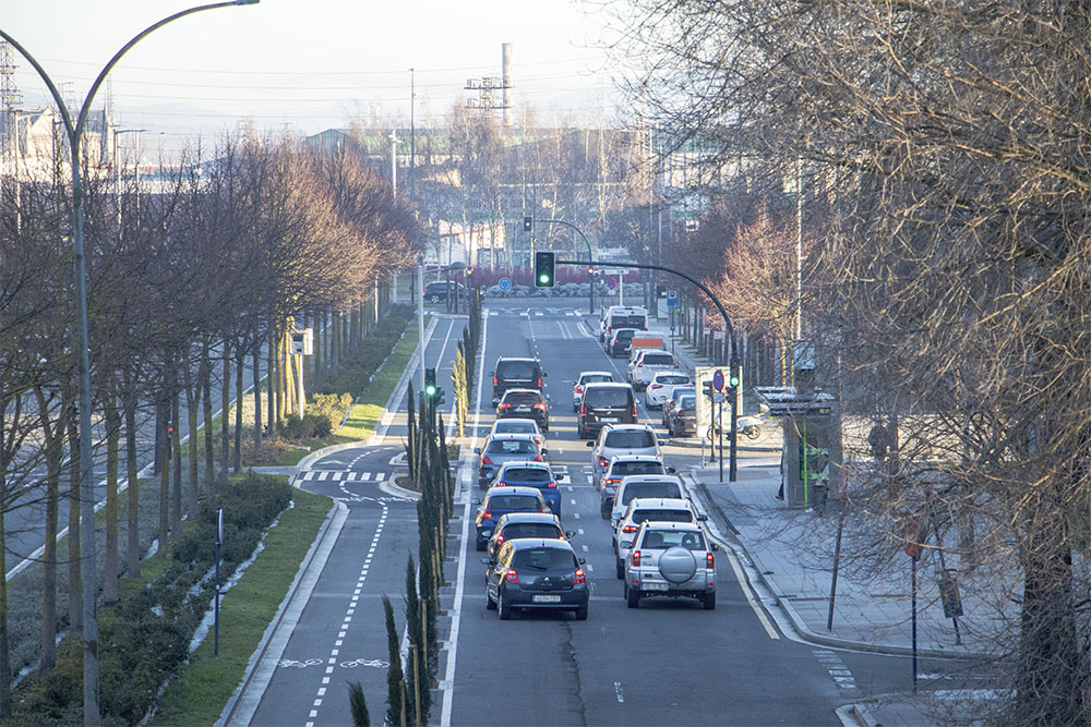CONSTRUCCIÓN DE VÍA CICLISTA EN LA CALLE MADRID DE VITORIA-GASTEIZ