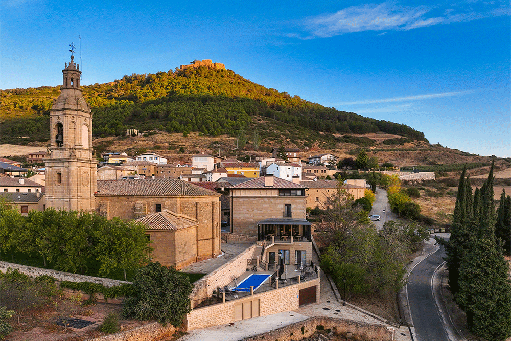 VILLAMAYOR DE MONJARDIN AMPLIACIÓN DEL HOTEL