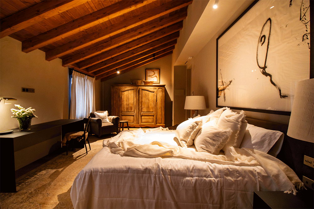 VILLAMAYOR DE MONJARDIN AMPLIACIÓN DEL HOTEL